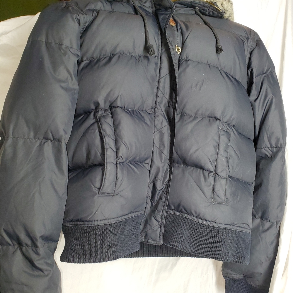 AE Womens Hooded Down Puffer Coat Jacket Black Size Medium Faux Fur Color / Muff